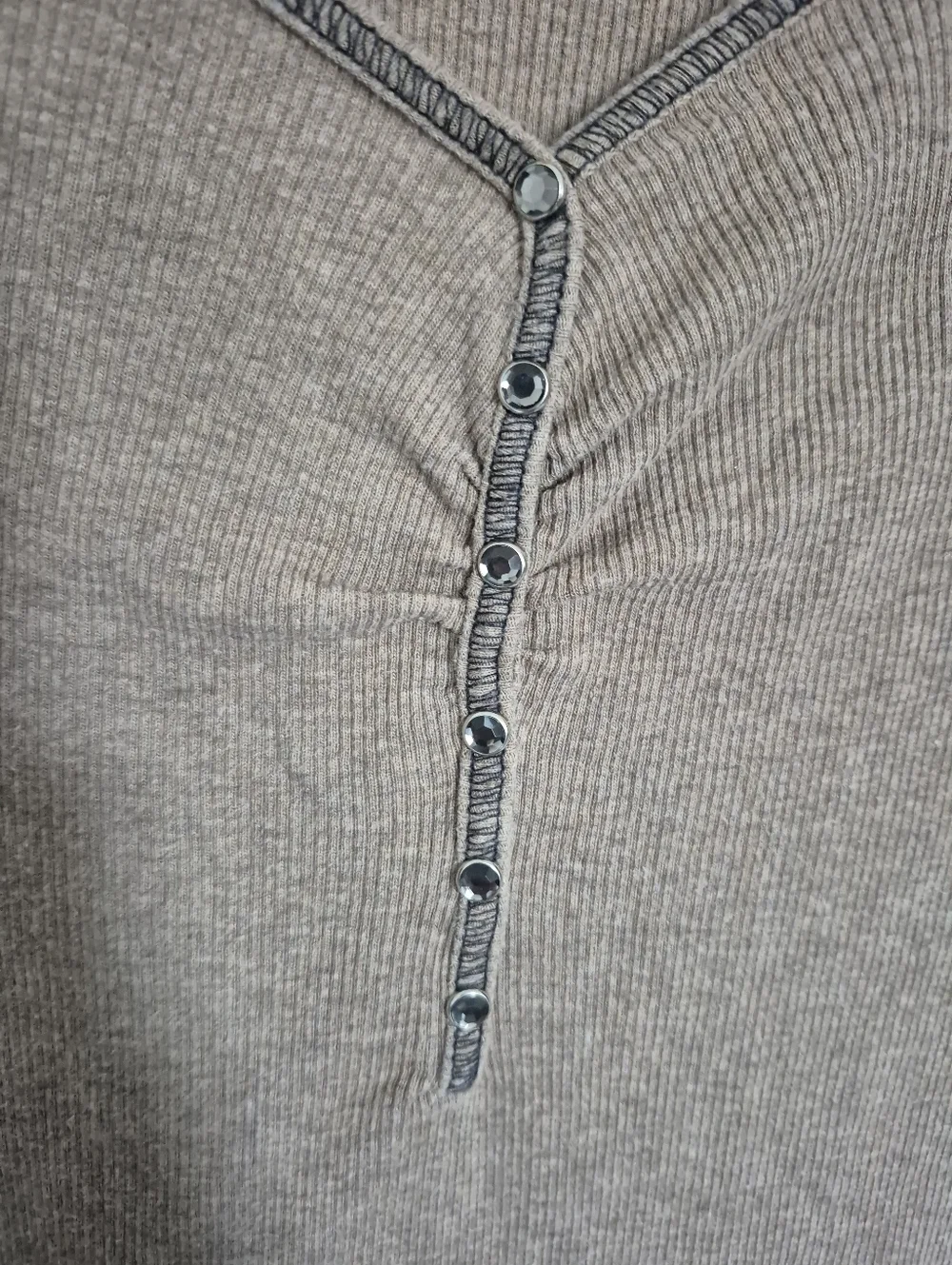 French Dressing 100% Cotton Gem Button Henley - Picture 2 of 4